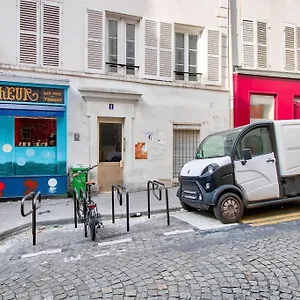 Cozy Heart Of Montmartre & Historic Paris